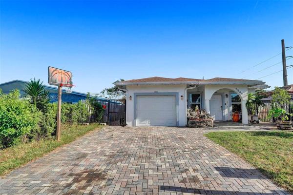 West Carver Ranches, 5540 Wiley St, Hollywood, Florida 33021, image 1