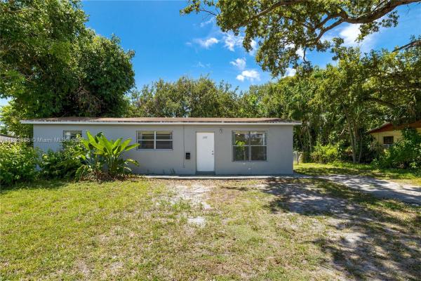 Ives Estates Residential, 1260 NE 208th Ter, Ives Estates, Florida 33179, image 2