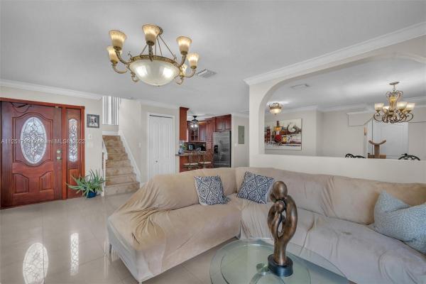 Lake Pointe, 801 NW 126th Pl, Tamiami, Florida 33182, image 1
