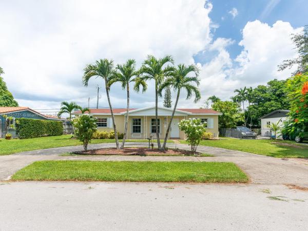 Coral Park Estates, 9261 SW 13th St, Westchester, Florida 33174, image 2