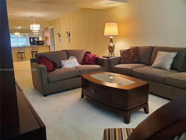 Whitehall At Camino Real, 6049 Balboa Cir #202, Boca Raton, Florida 33433, image 2