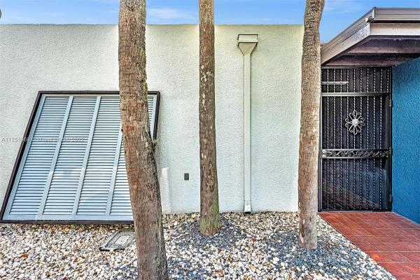 Windmill Gate, 16406 Bridge End Rd #16406, Miami Lakes, Florida 33014, image 1