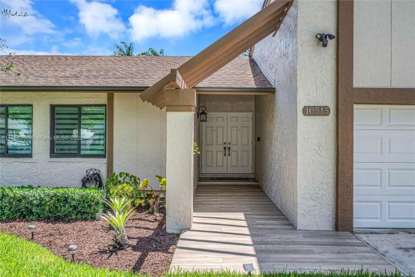 Calusa Manor, 10515 SW 127th Pl, The Crossings, Florida 33186, image 1