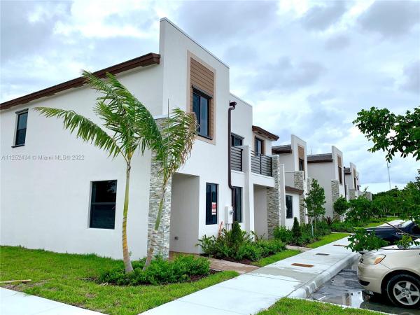 Paseos At Via Ventura, 20700 NE 5th Ct, Ives Estates, Florida 33179, image 1