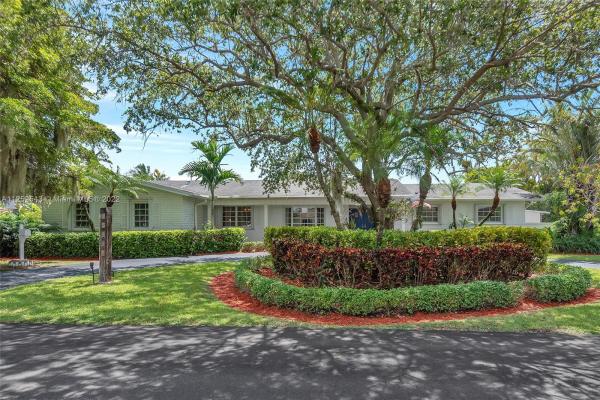 Tanglewood Gardens, 13945 SW 73rd Ave, Palmetto Bay, Florida 33158, image 1