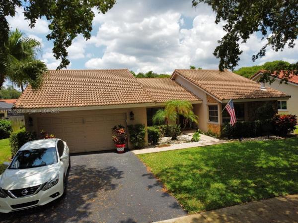 Nob Hill Estates, 10603 NW 6th St, Plantation, Florida 33324, image 1