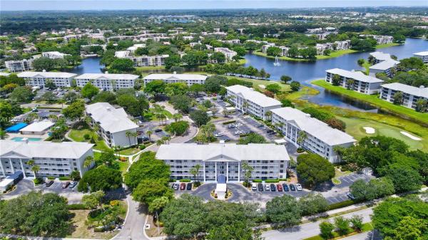 Whitehall 2 Of Pine Island Ridge, 1701 Whitehall Dr #201, Davie, Florida 33324, image 2