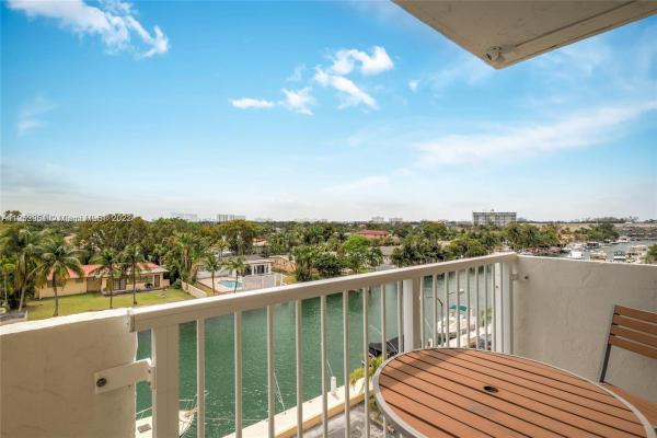 Keystone Towers, 2020 NE 135th St #504, North Miami, Florida 33181, image 1