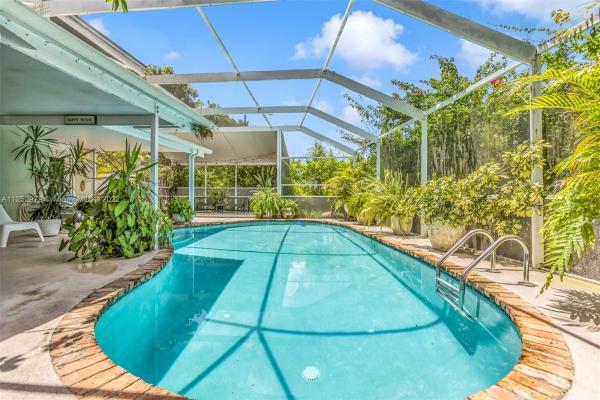 Chapel Pointe, 770 NW 207th Ter, Pembroke Pines, Florida 33029, image 1