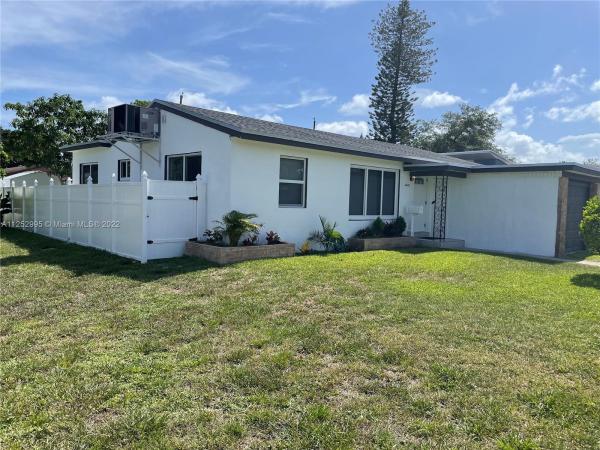 Hollywood Park, 2242 Taft St, Hollywood, Florida 33020, image 2