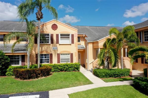 Centergate, 2641 SE 19th Ct #102-D, Homestead, Florida 33035, image 2