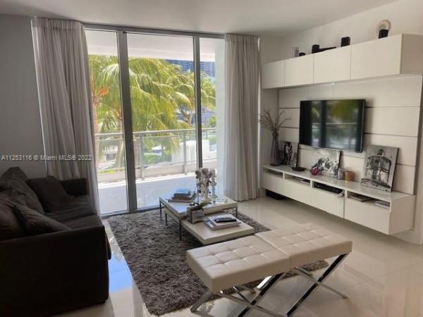The Ivy At Riverfront, 90 SW 3rd St #1102, Miami, Florida 33130, image 2