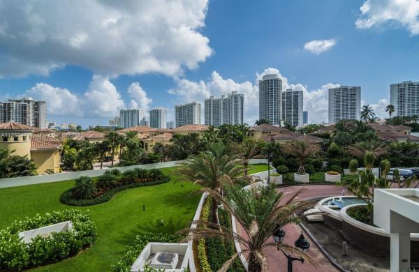 1000 Island Boulevard, 1000 W Island Blvd #408, Aventura, Florida 33160, image 2