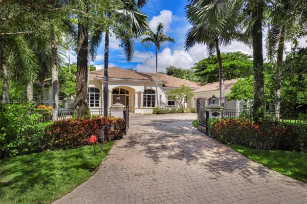 Killian Park, 11100 Killian Park Rd, Pinecrest, Florida 33156, image 1