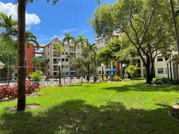 Las Vistas At Doral, 8120 Geneva Ct #149, Doral, Florida 33166, image 1