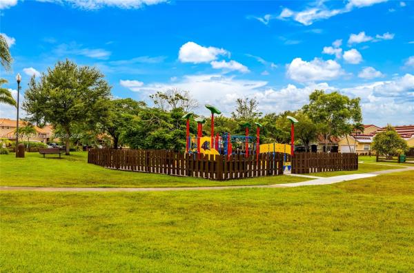 Park Isle At Lakes Of The Meadow, 14758 SW 43rd Way, Kendall West, Florida 33185, image 1