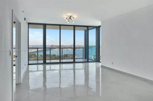 MarinaBlue, 888 Biscayne Blvd #2409, Miami, Florida 33132, image 2