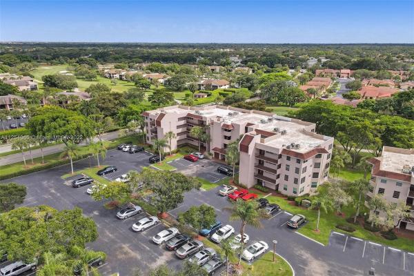 Sabal Palm Of Pine Island Ridge, 9510 Seagrape Dr #102, Davie, Florida 33324, image 2