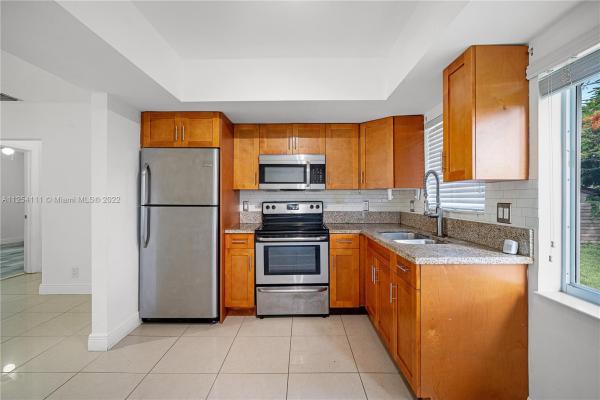 Fulford Homes, 1810 NE 159th St, North Miami Beach, Florida 33162, image 1