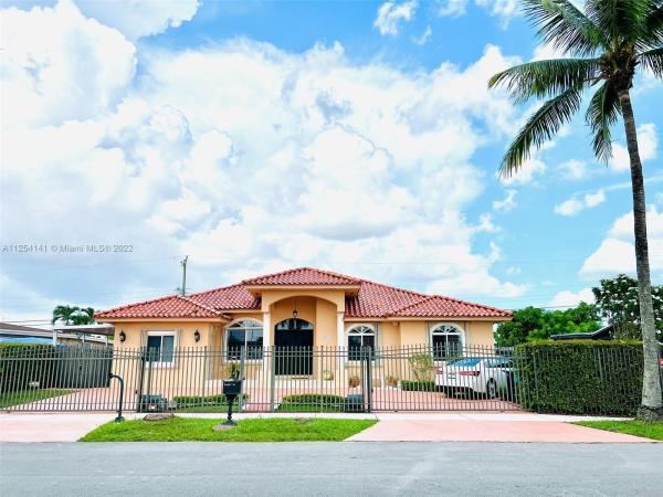 Westwood Lakes Residential, 5225 SW 117th Ave, Westwood Lakes, Florida 33175, image 2