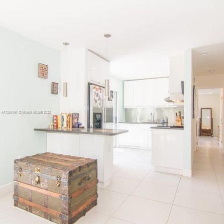 Royal Palm Villas, 1821 Jefferson Ave #206, Miami Beach, Florida 33139, image 1
