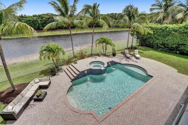 Victoria Isles, 1422 Victoria Isle Dr, Weston, Florida 33327, image 2