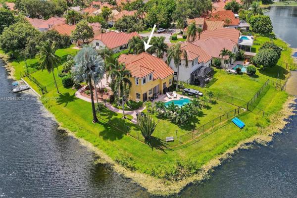Oak Park, 2953 Oak Park Cir, Davie, Florida 33328, image 1
