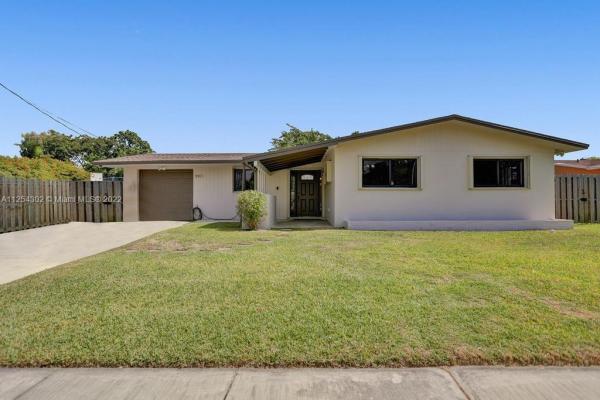 Bel Aire, 9971 Belville Rd, Cutler Bay, Florida 33157, image 2