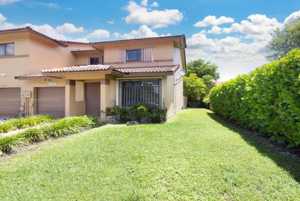 Valleys Of Kendall, 11501 SW 90th Ter, Kendall, Florida 33176, image 2