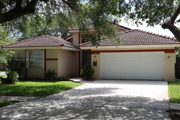 Breezy Manor, 902 N 32nd Ave, Hollywood, Florida 33021, image 1