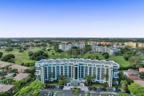Horizons Of Inverrary, 7050 NW 44th St #208, Lauderhill, Florida 33319, image 1