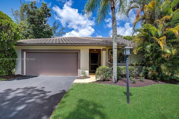 Lakeview Hamlet, 1400 Lakeview Cir, Coral Springs, Florida 33071, image 1