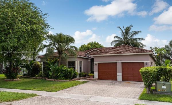 Monterey Lakes, 21336 SW 92nd Ave, Cutler Bay, Florida 33189, image 2