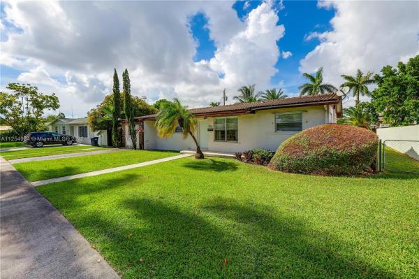 University Homes, 9011 SW 48th St, Olympia Heights, Florida 33165, image 1
