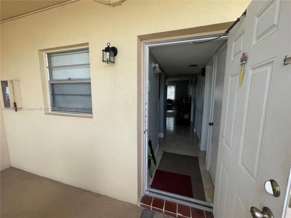 Berkley House Of Carriage Hills, 100 Berkley Rd #204, Hollywood, Florida 33024, image 1