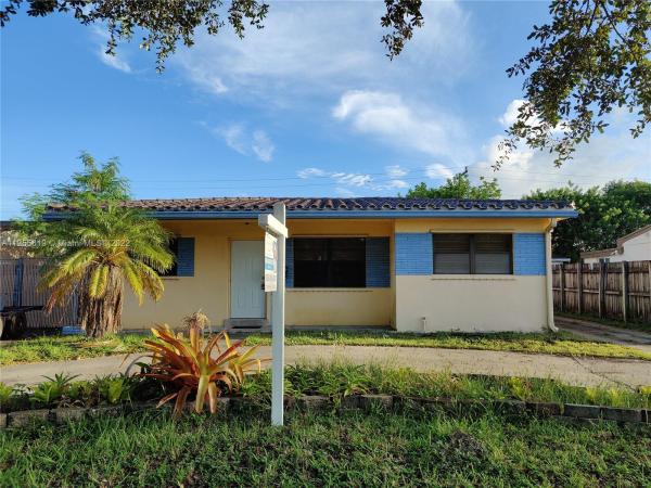Fleetwood Manor, 6417 Johnson St, Hollywood, Florida 33024, image 1