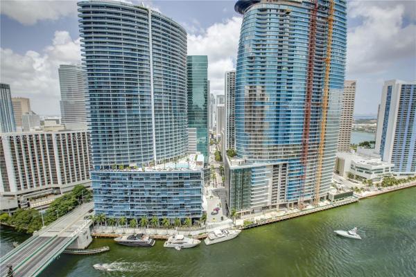 Icon Brickell Tower 1, 475 Brickell Ave #2915, Miami, Florida 33131, image 2