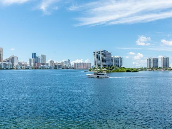 Mystic Pointe Tower 500, 3530 Mystic Pointe Dr #315, Aventura, Florida 33180, image 2