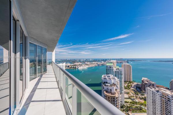 Icon Brickell Tower 1, 465 Brickell Ave #5201, Miami, Florida 33131, image 2