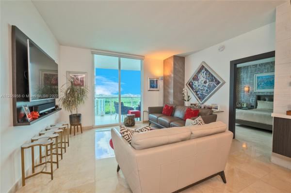 Skyline On Brickell, 2101 Brickell Ave #3407, Miami, Florida 33129, image 2