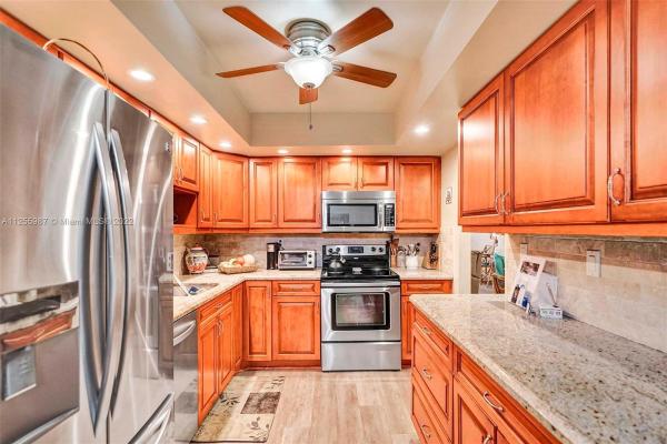 Villa Dorada, 20291 NE 30th Ave #125, Aventura, Florida 33180, image 2