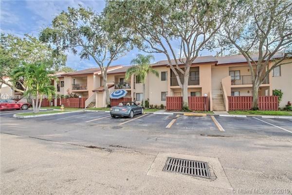 Royale Gardens, 8051 Southgate Blvd #J7, North Lauderdale, Florida 33068, image 1