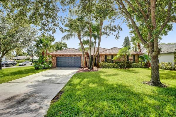 Eastridge Isle At The Crossings, 4351 NW 73rd Way, Coral Springs, Florida 33065, image 1