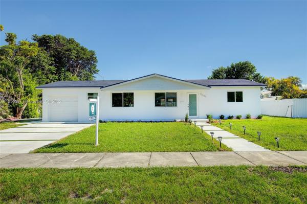 Kendale Lakes No HOA, 13685 SW 76th St, Kendale Lakes, Florida 33183, image 2