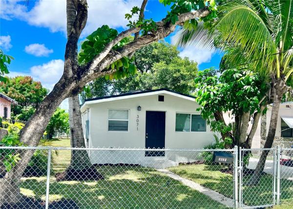 Hialeah Heights, 3071 NW 60th St, Brownsville, Florida 33142, image 2