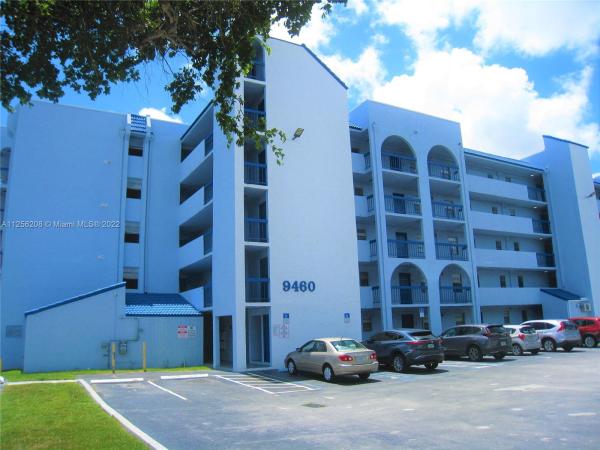 Bleau Grotto, 9460 Fontainebleau Blvd #424, Fountainebleau, Florida 33172, image 1
