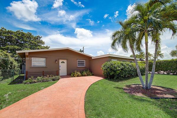Cutler Ridge, 10010 SW 213th Ter, Cutler Bay, Florida 33189, image 2