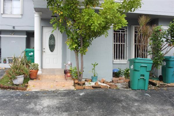 Marina Real, 1169 NW 123rd Pl #213, Tamiami, Florida 33182, image 2