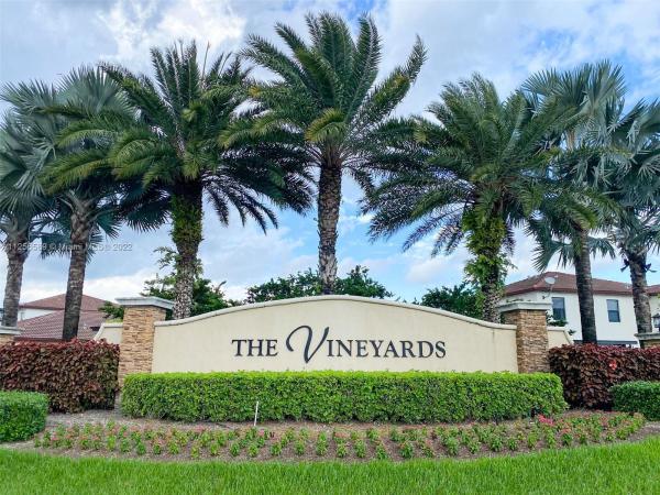 Mallorca At The Vineyards, 748 SE 37th Ave, Homestead, Florida 33033, image 1