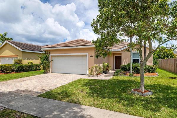 Rauls Place At Oasis, 3079 SE 6th St, Homestead, Florida 33033, image 1